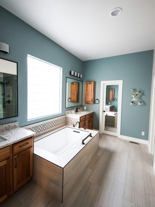 pexels-christa-grover-977018-1909791